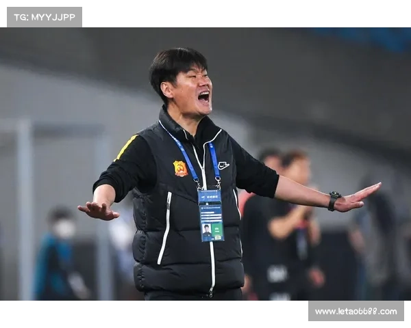 李霄鹏回应比赛节奏问题强调力争奉献精彩表现为球队注入动力 李霄鹏回应比赛节奏问题强调力争奉献精彩表现为球队注入动力